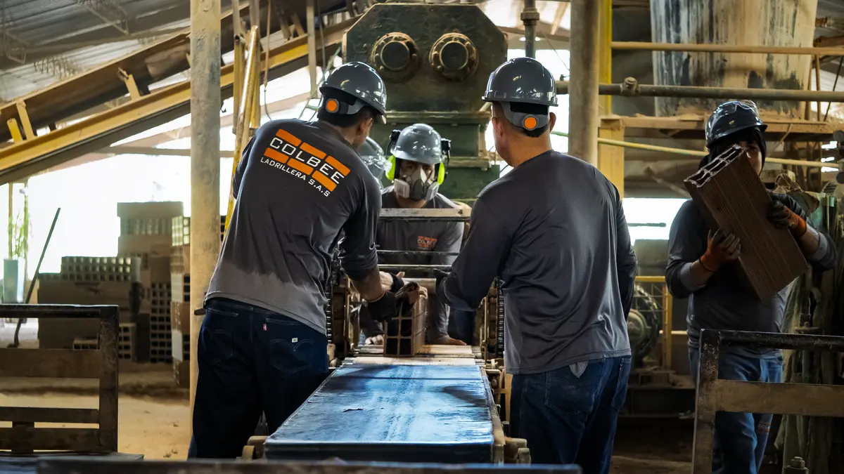 Equipo de producción de Colbee Ladrillera